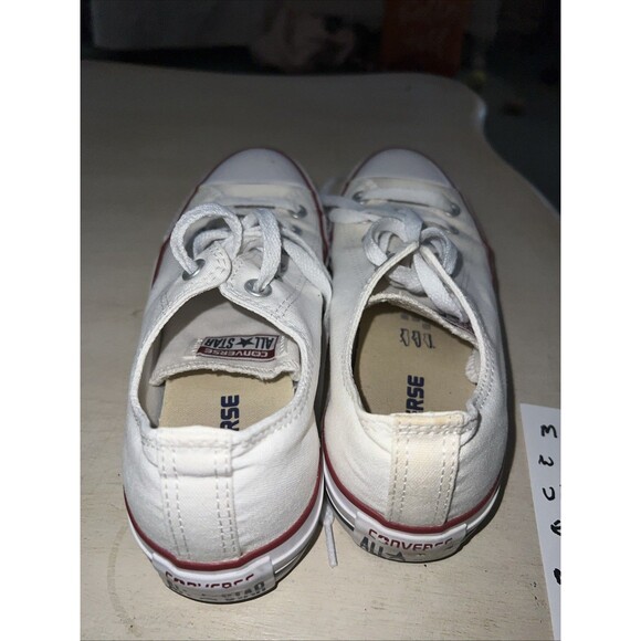 Size 6 - Converse Chuck Taylor All Star Low Optic White - Picture 1 of 7